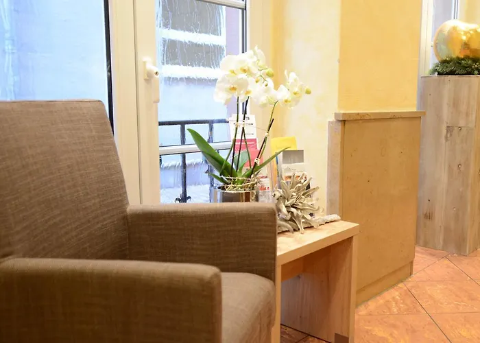 Land-gut Zum Loewen Garni Hotel