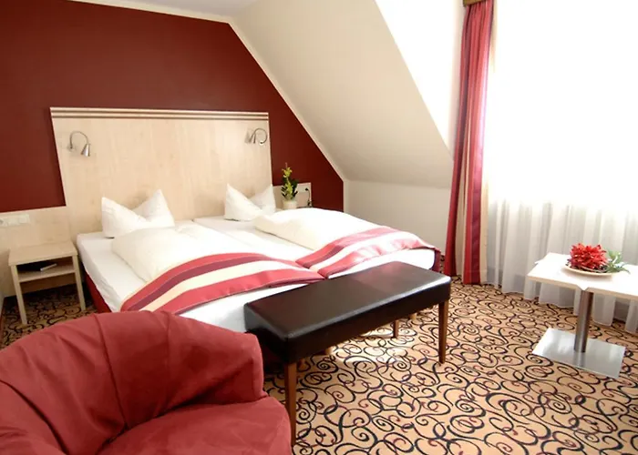 Hotel Land-gut Zum Loewen Garni 3*