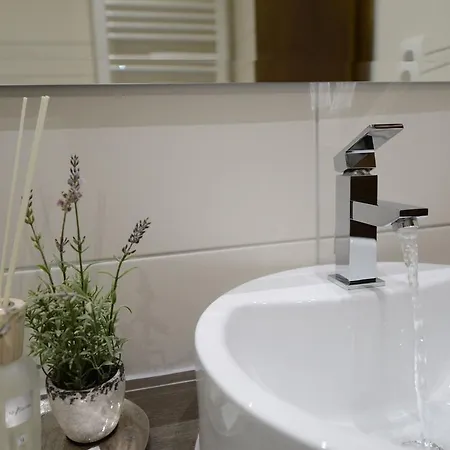 Land-Gut Hotel Zum Loewen Garni Hotel
