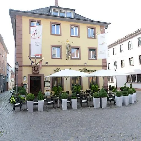 Hotel Land-Gut Hotel Zum Loewen Garni