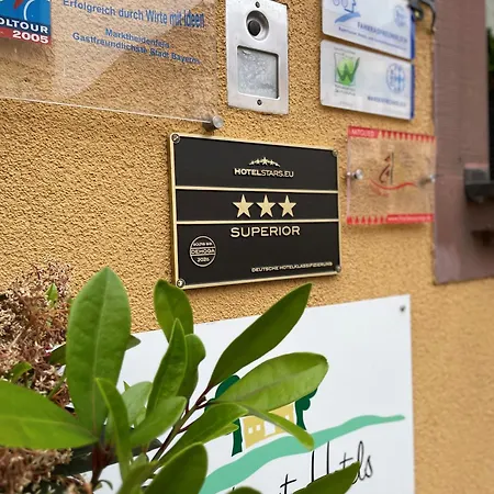 Hotel Land-gut Zum Loewen Garni 3*