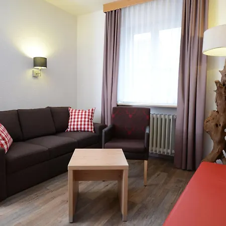 Land-gut Zum Loewen Garni 3*
